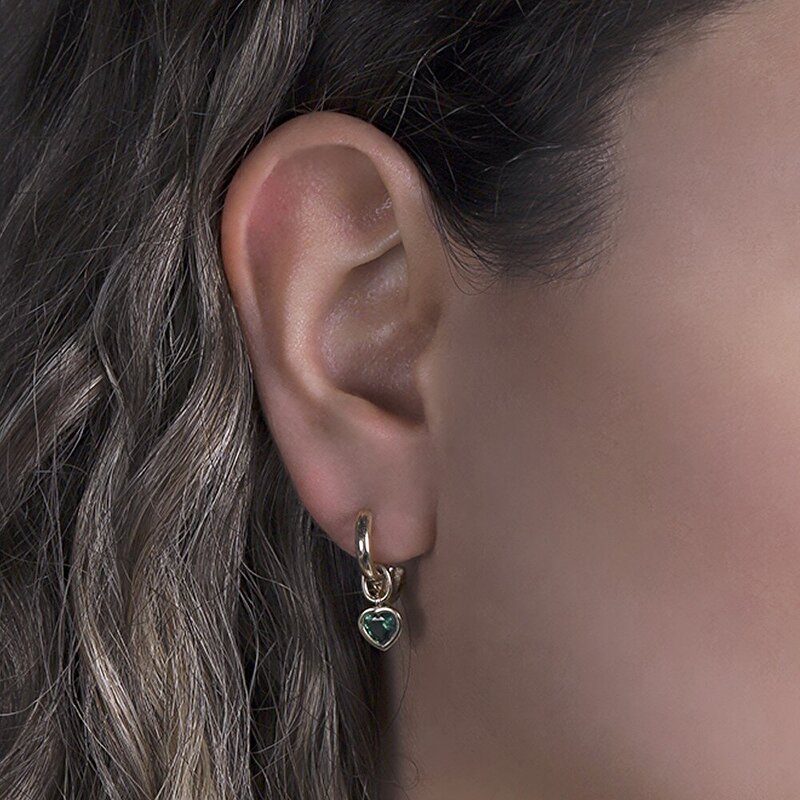 14 Ayar Sarı Altın Yeşil Taşlı Kalp Küpe