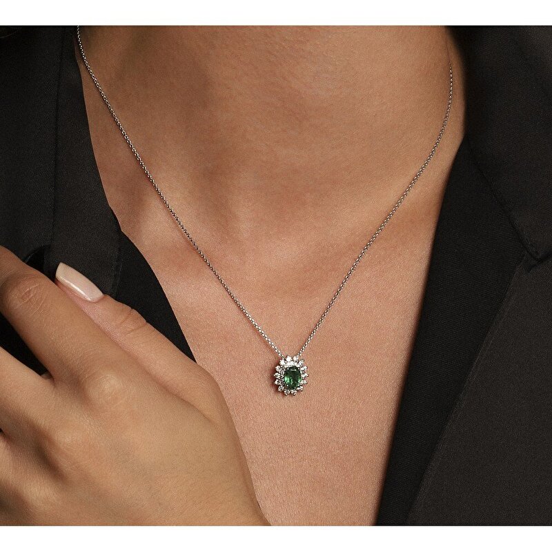 1,17 Karat Zümrüt Pırlanta Kolye