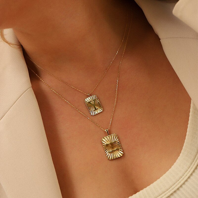 14 Ayar E Harf Plaka Kolye