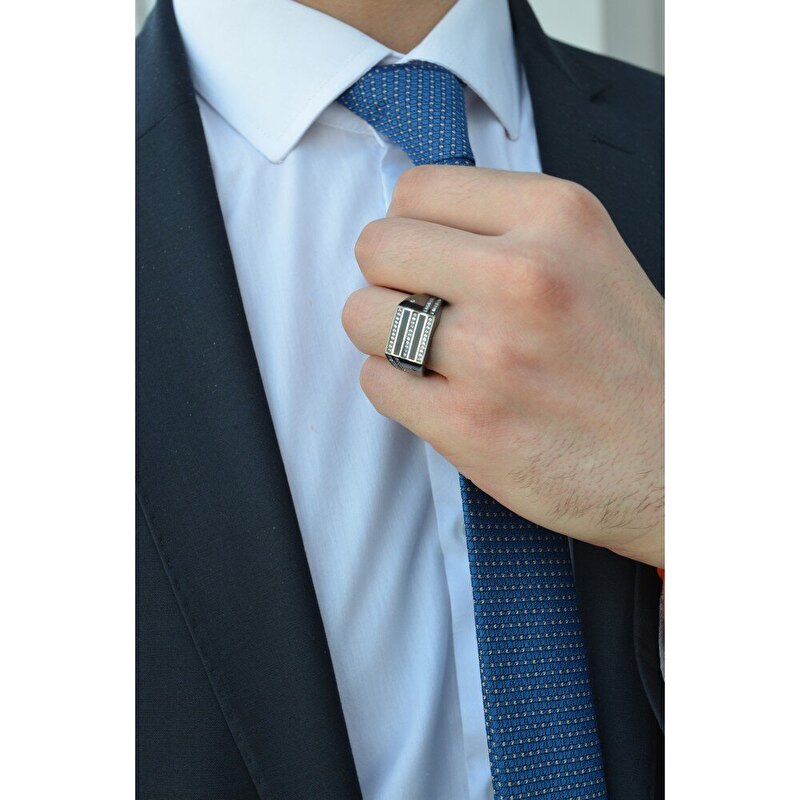 14 Ayar Siyah-Beyaz Altın Erkek Yüzük