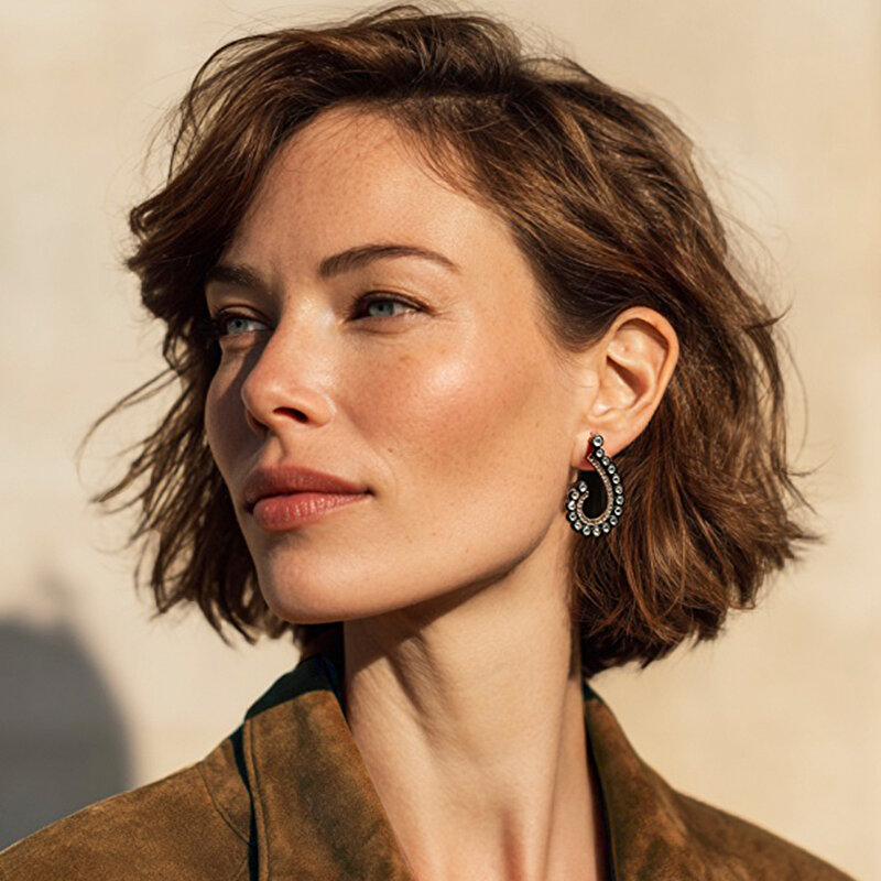 8 Ayar Rose Altın Elmas Görünümlü Küpe