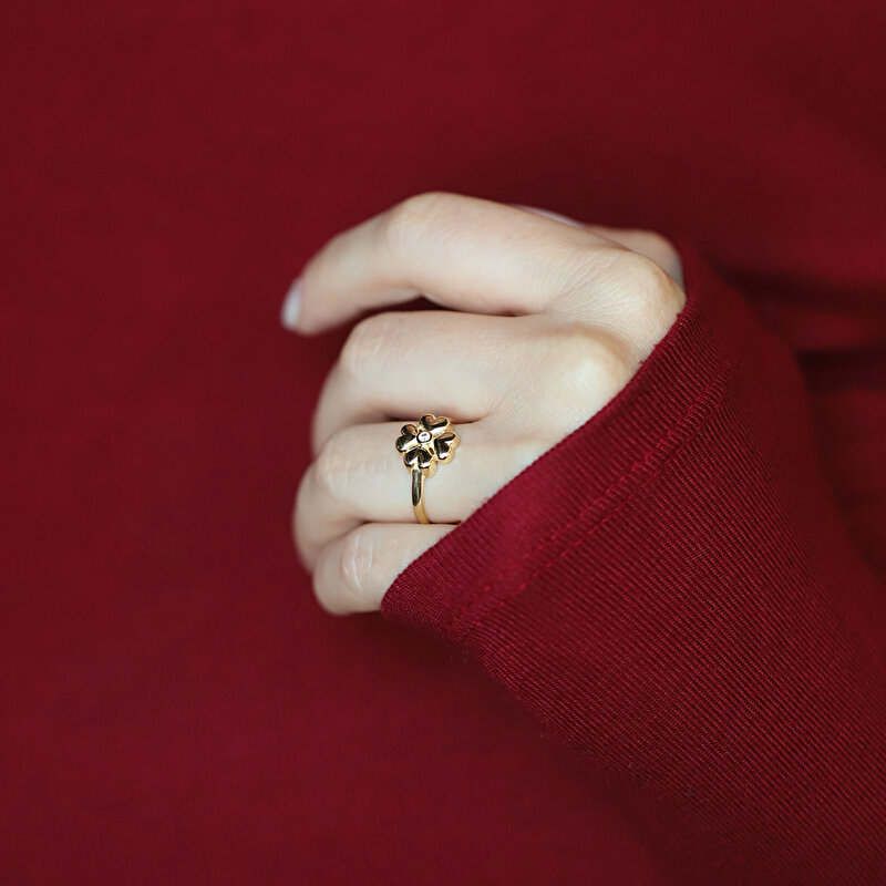 8 Ayar Sarı Altın Taşlı Yonca Yüzük