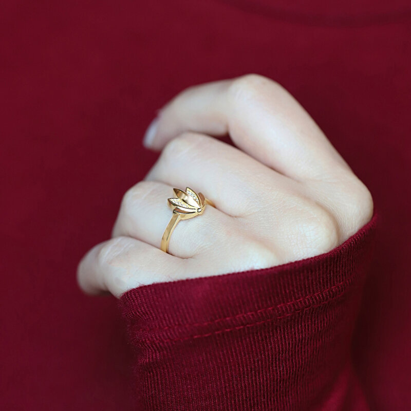 8 Ayar Sarı Altın Taşlı Lotus Yüzük