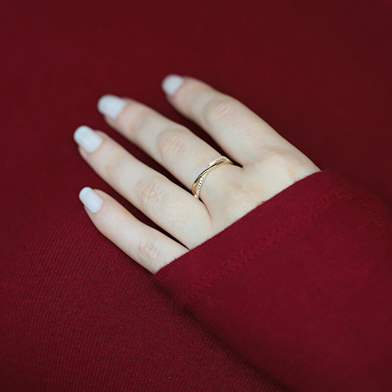 8 Ayar Sarı Altın Taşlı Yüzük