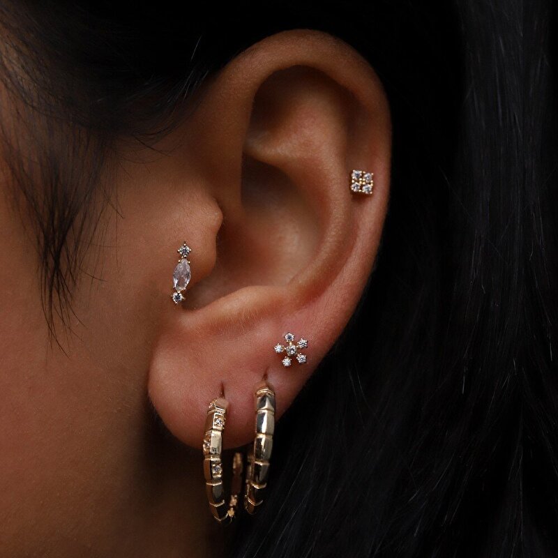 14 Ayar Sarı Altın Taşlı Tragus Piercing