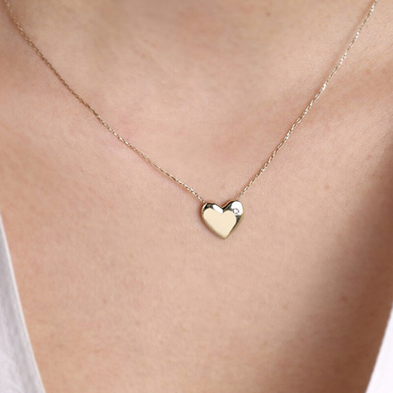 0,01 Karat Pırlanta Kalp Figürlü Kolye